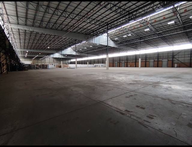 13,926M² WAREHOUSE TO LET IN GOSFORTH PARK
